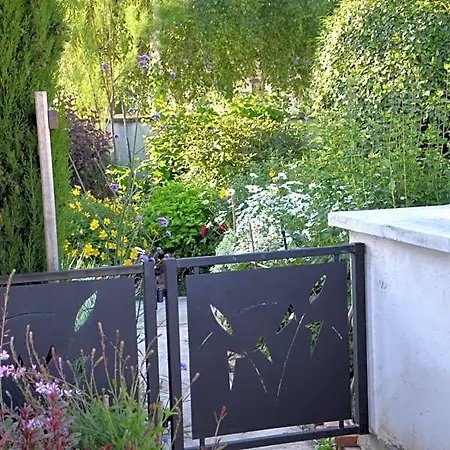 Jardin De Marceau